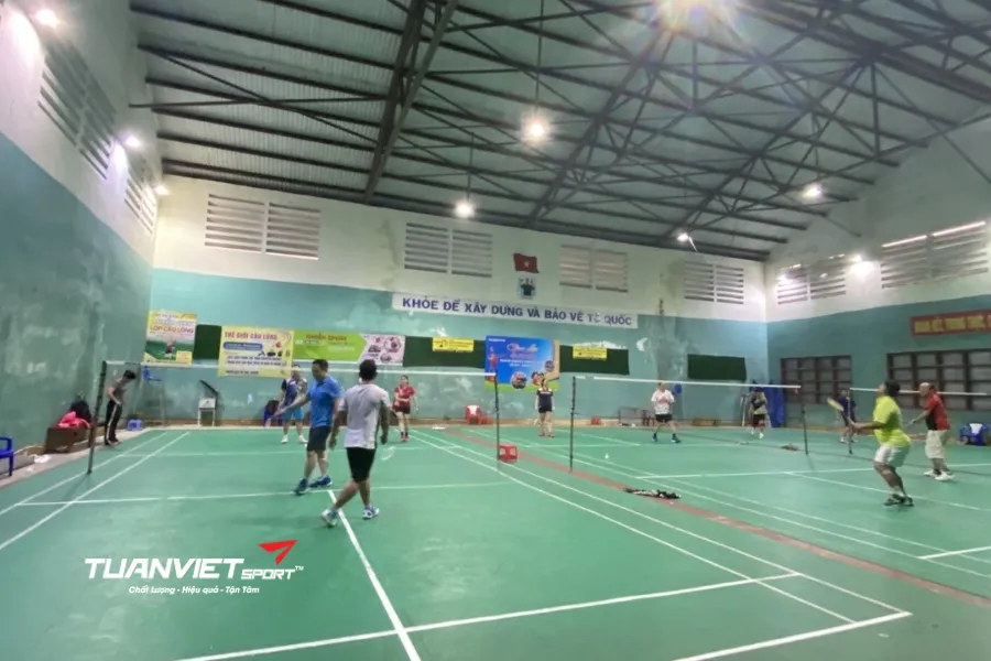 Sân cầu lông 142 Lê Trung Đình - Sân cầu lông tỉnh Quảng Ngãi