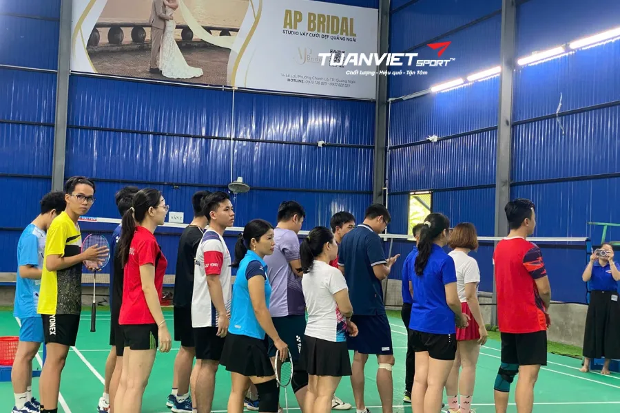 Sân cầu lông Mộ Đức