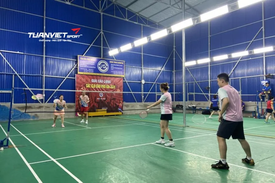 Sân Cầu Lông Phú Gia - Hạ Long - Sân cầu lông tỉnh Quảng Ninh