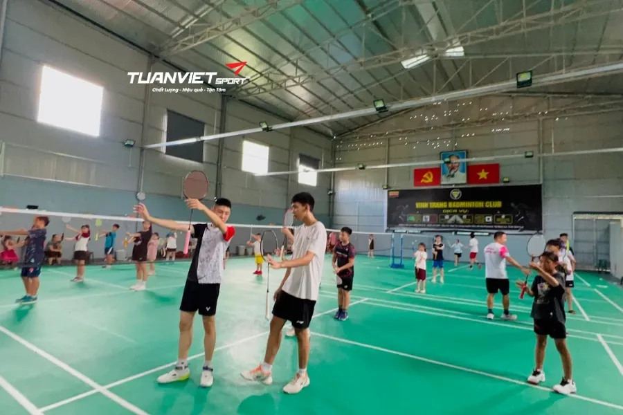 Sân Cầu Lông Vinh Trang - Sân cầu lông tỉnh Sơn La