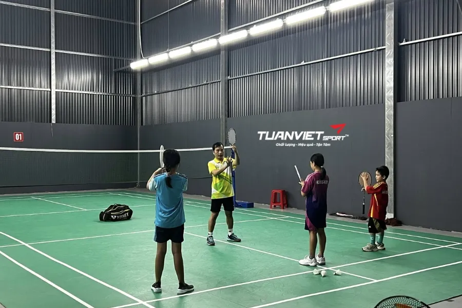 S&acirc;n Cầu L&ocirc;ng KATA - S&acirc;n cầu l&ocirc;ng tỉnh T&acirc;y Ninh
