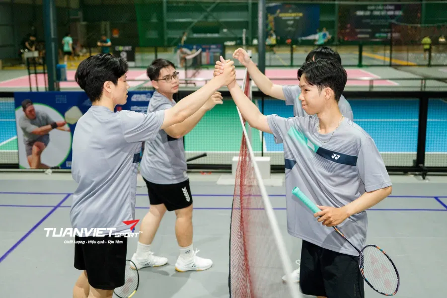 S&acirc;n cầu l&ocirc;ng BetaEra