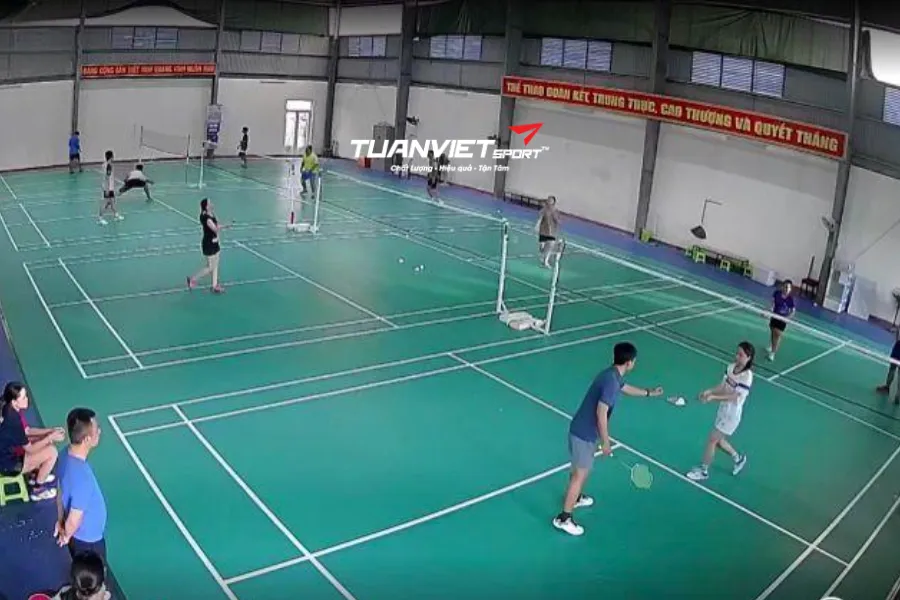 S&acirc;n cầu l&ocirc;ng 458 Nguyễn Tri Phương