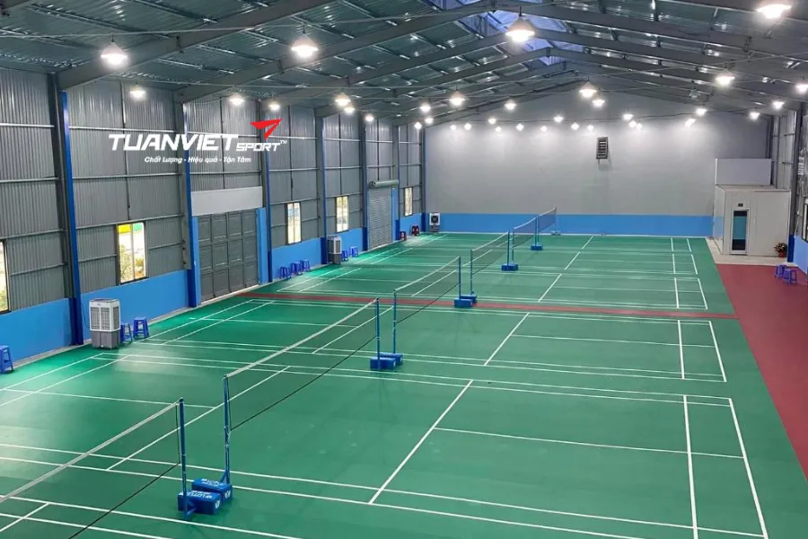 S&acirc;n cầu l&ocirc;ng Dương Gia HX