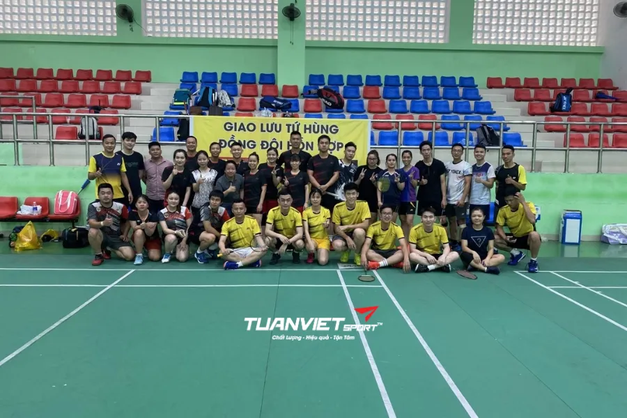 Sân cầu lông Nhà Thi Đấu Vũ Bảo