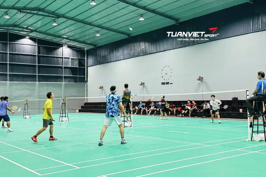 S&acirc;n cầu l&ocirc;ng Trung Ngọc - S&acirc;n cầu l&ocirc;ng tỉnh Vĩnh Long
