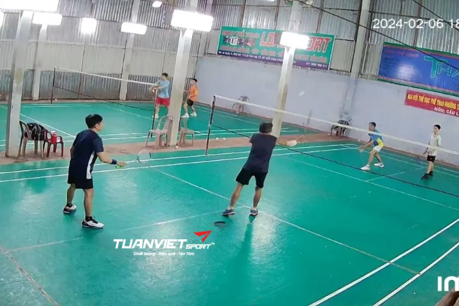 Sân cầu lông Tân Hội - S&acirc;n cầu l&ocirc;ng tỉnh Vĩnh Long