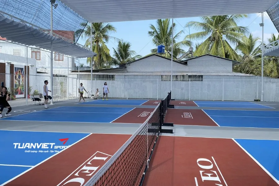 S&acirc;n Pickleball & Coffee LEO - S&acirc;n pickleball Tiền Giang