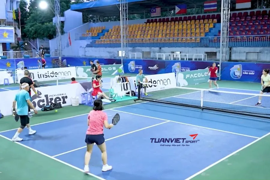 CLB Pickleball Nhà Thi Đấu Cầu Giấy - Sân pickleball Hà Nội