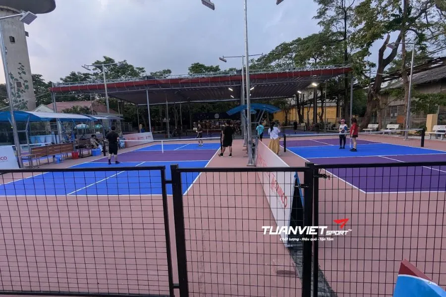 Sân Pickleball Water Tower - Sân pickleball Quận Long Biên