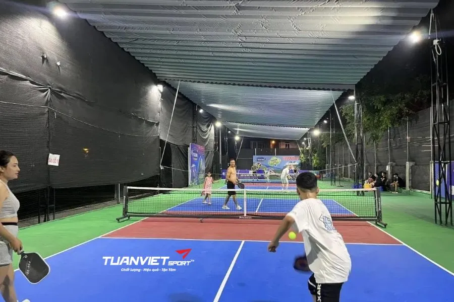Sân Pickleball Hồ Thạch Bàn - Sân pickleball Quận Long Biên