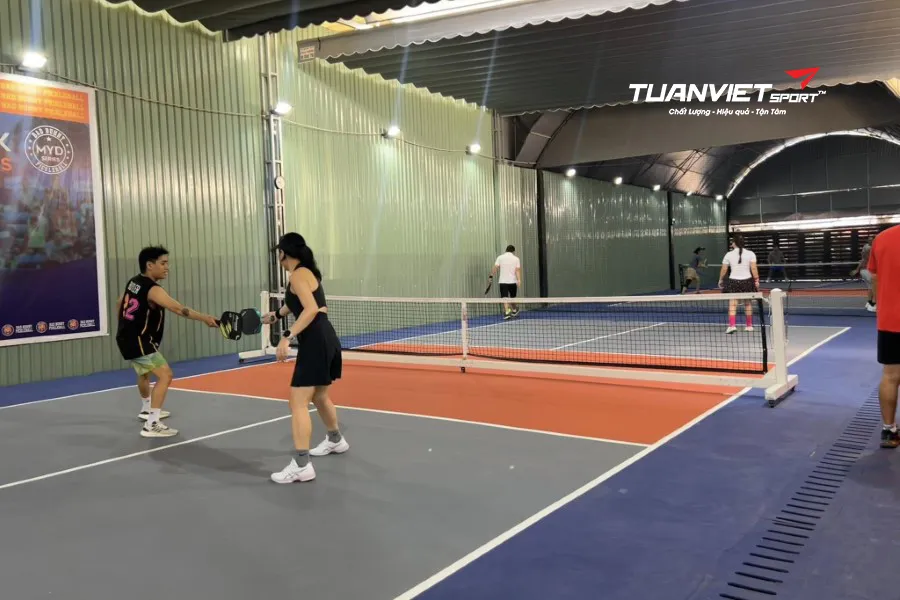 S&acirc;n Bad Bunny Pickleball & Cafe - S&acirc;n pickleball Quận 7