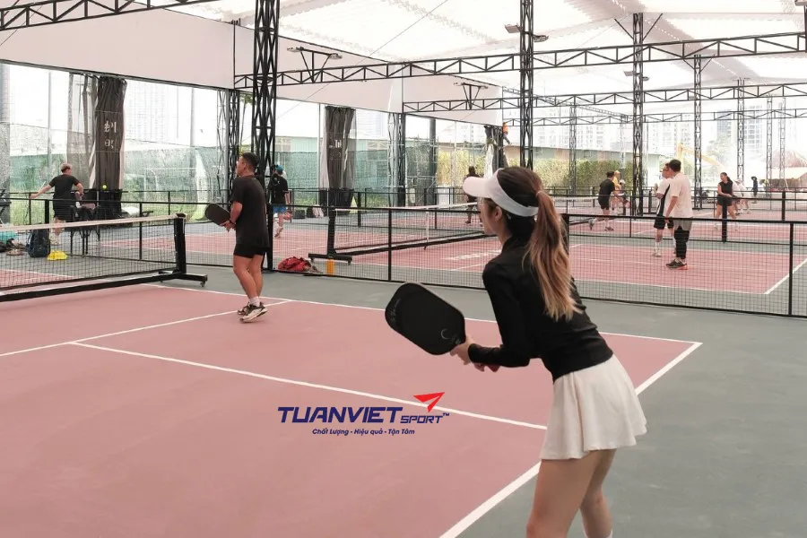 S&acirc;n Pickleball Happy Hub - S&acirc;n pickleball Th&agrave;nh phố Thủ Đức