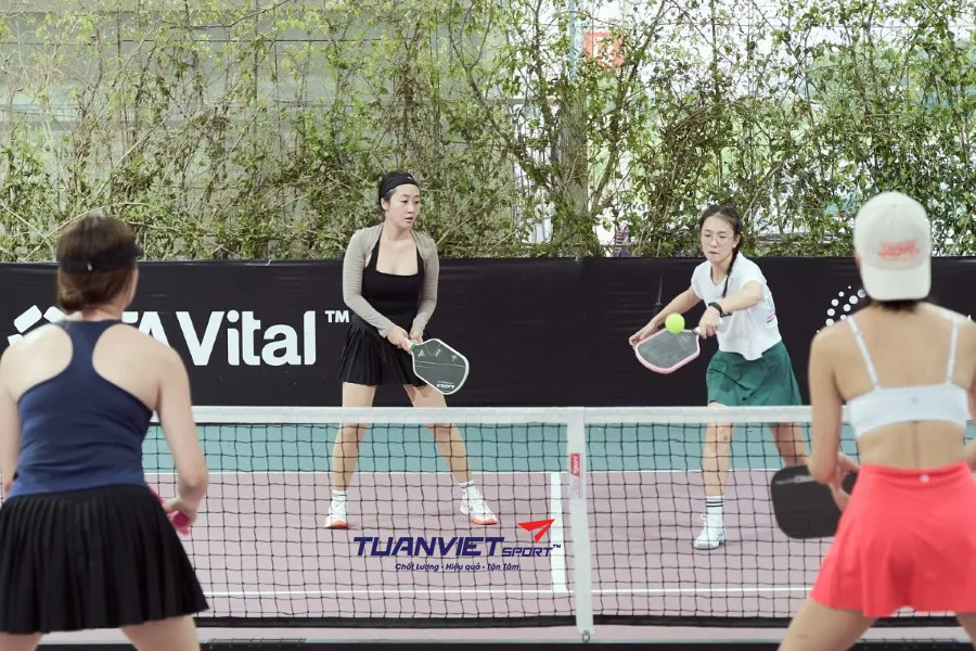 S&acirc;n Pickleball Happy Hub - S&acirc;n pickleball Th&agrave;nh phố Thủ Đức