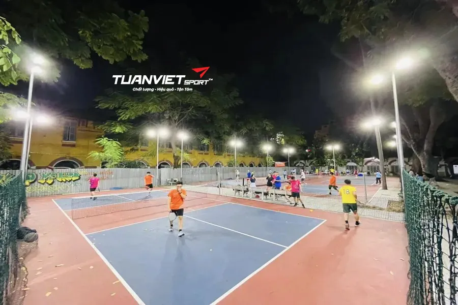S&acirc;n Pickleball Gym One - S&acirc;n pickleball Quận 3