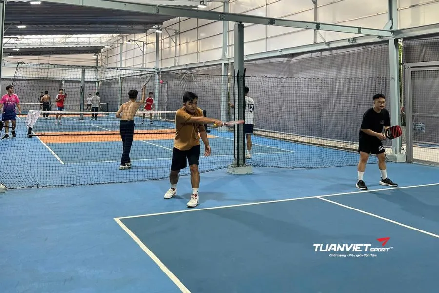 S&acirc;n pickleball Nh&agrave; Thiếu Nhi Pickle - S&acirc;n pickleball quận 3