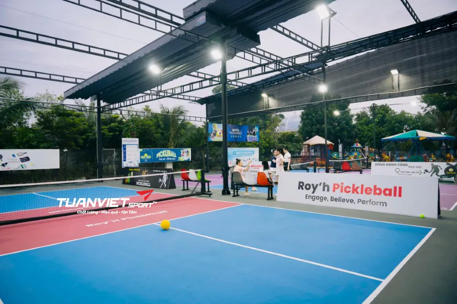S&acirc;n Pickleball ROY&rsquo;H&nbsp; - S&acirc;n pickleball Quận 8