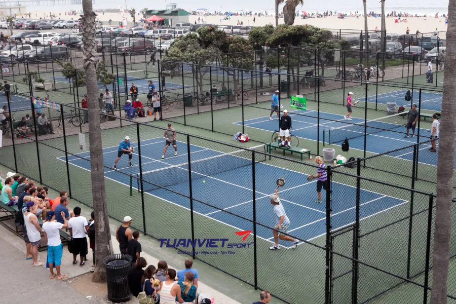 Luật chơi Padel chi tiết chuẩn FIP