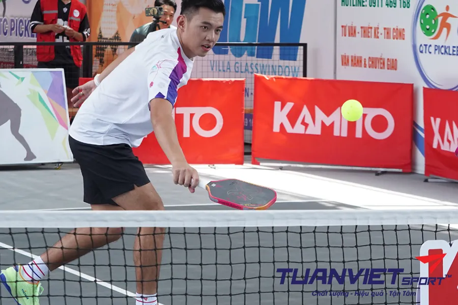 Bí Quyết Nâng Cao Trình Độ Pickleball Từ Vận Động Viên Chuyên Nghiệp