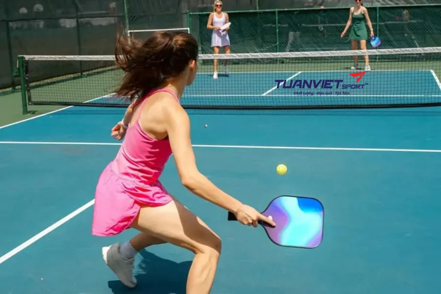 Chiến thuật đánh đôi pickleball cho người mới