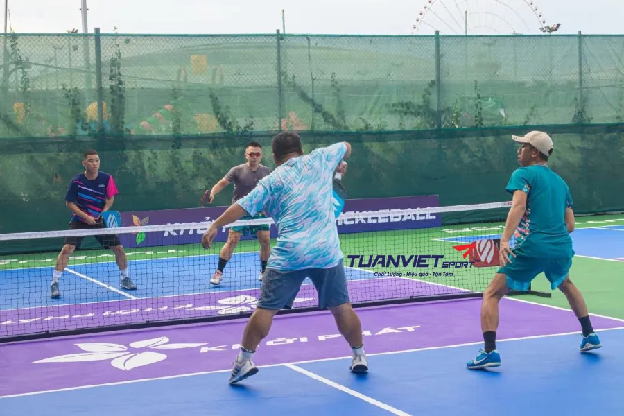 Chiến thuật đánh đôi pickleball cho người mới: Tối ưu phối hợp và chiến thắng
