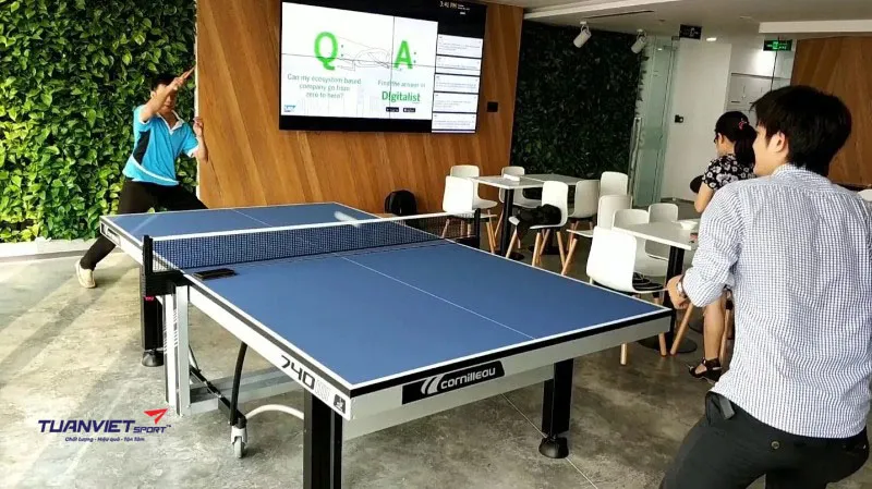 B&agrave;n b&oacute;ng b&agrave;n Cornilleau 740