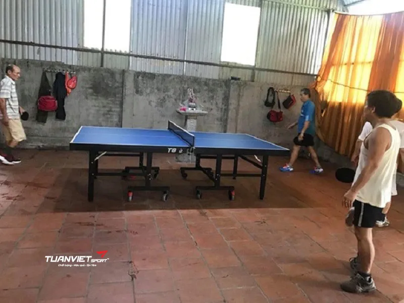 B&agrave;n b&oacute;ng b&agrave;n Xiom T8