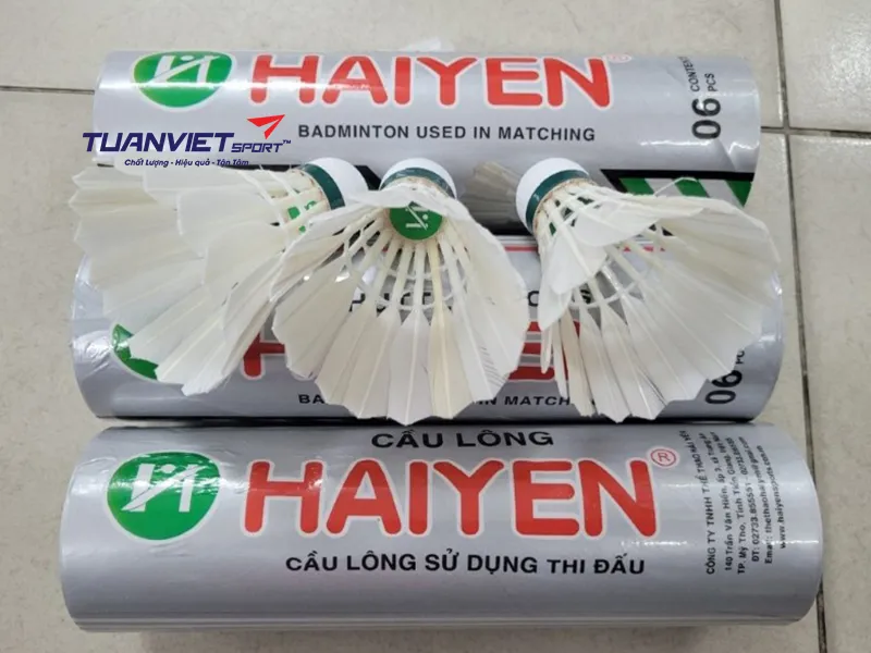 Quả cầu l&ocirc;ng Hải Yến bạc