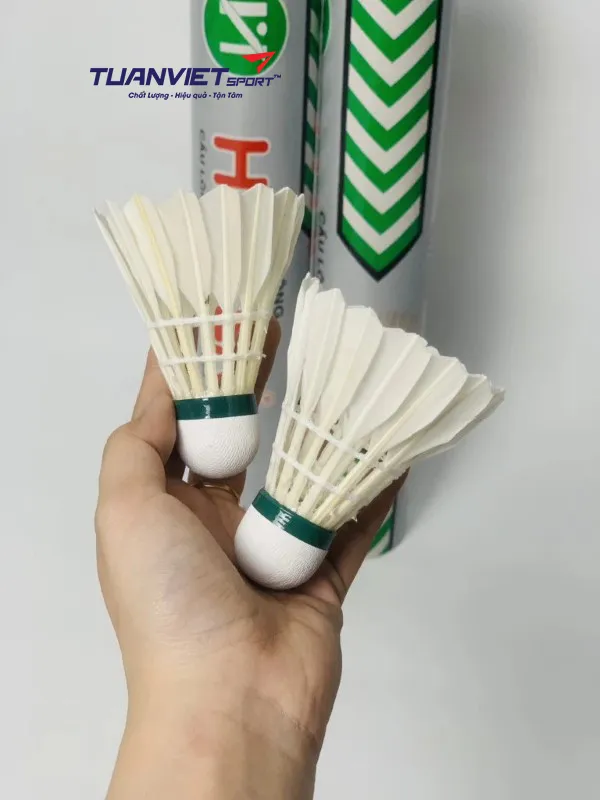 Quả cầu l&ocirc;ng Hải Yến bạc