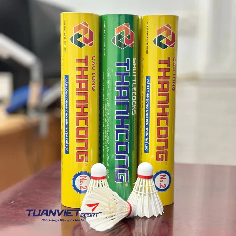 Quả cầu l&ocirc;ng Th&agrave;nh C&ocirc;ng v&agrave;ng