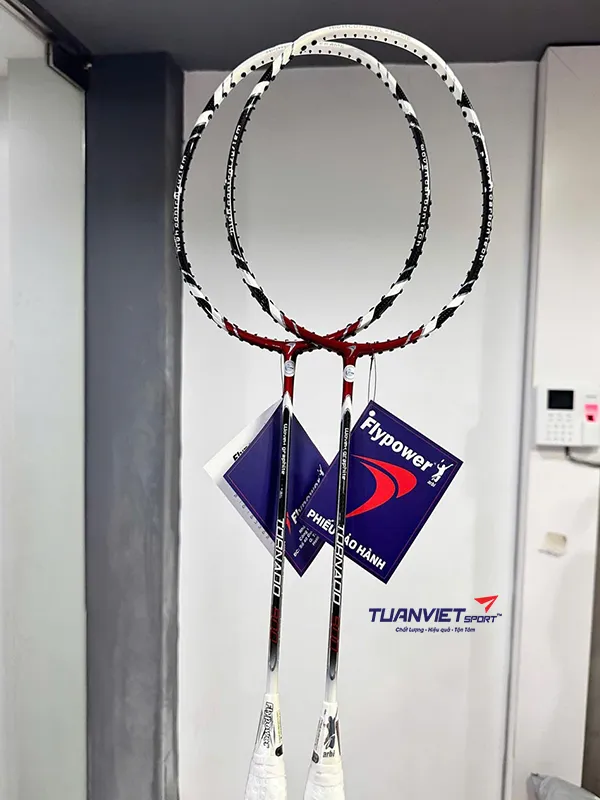 Vợt cầu l&ocirc;ng FlyPower Tornado 900