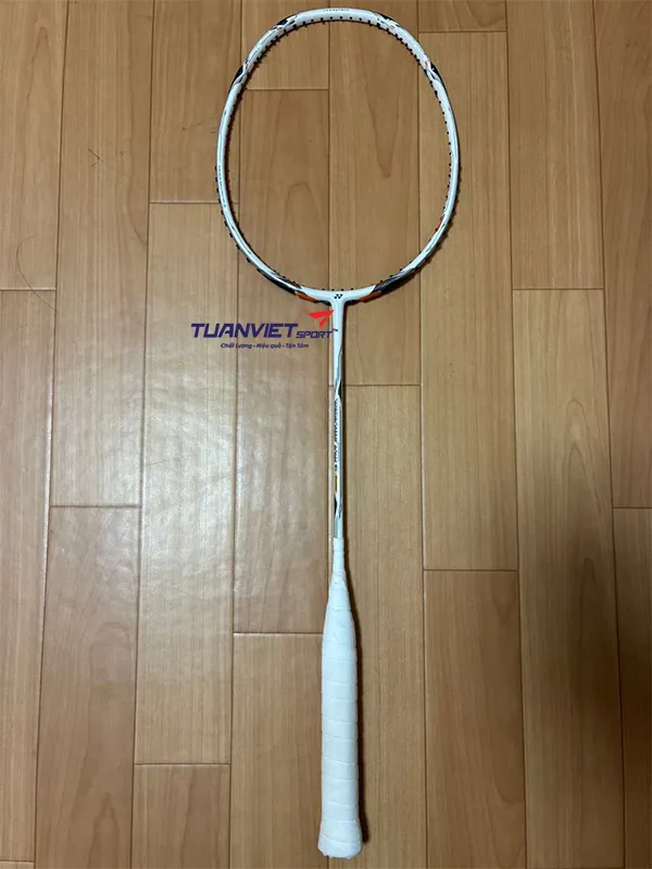 Vợt cầu l&ocirc;ng Yonex Voltric 70 E-Tune