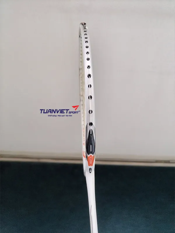 Vợt cầu l&ocirc;ng Yonex Voltric 70 E-Tune