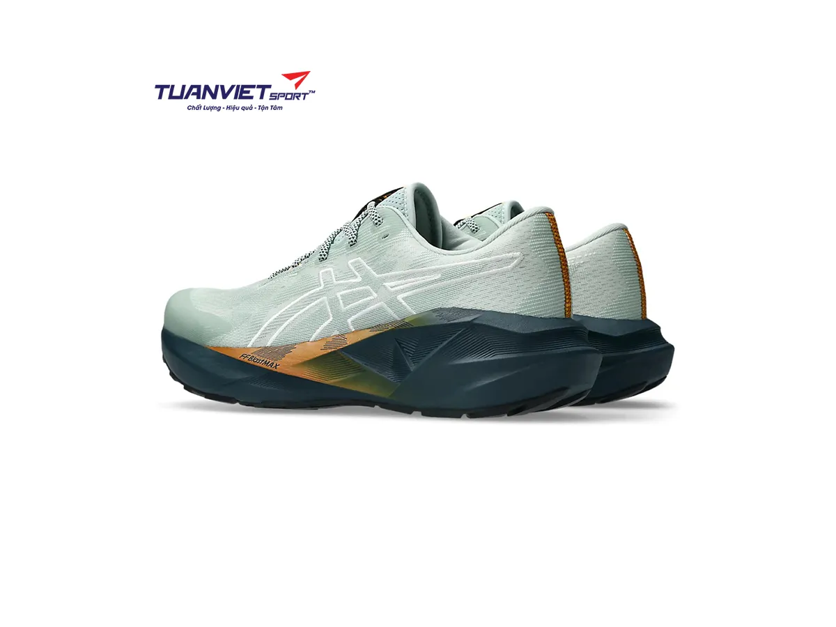 Giày Chạy Bộ Nam Asics Novablast 5 TR 1011C138-300