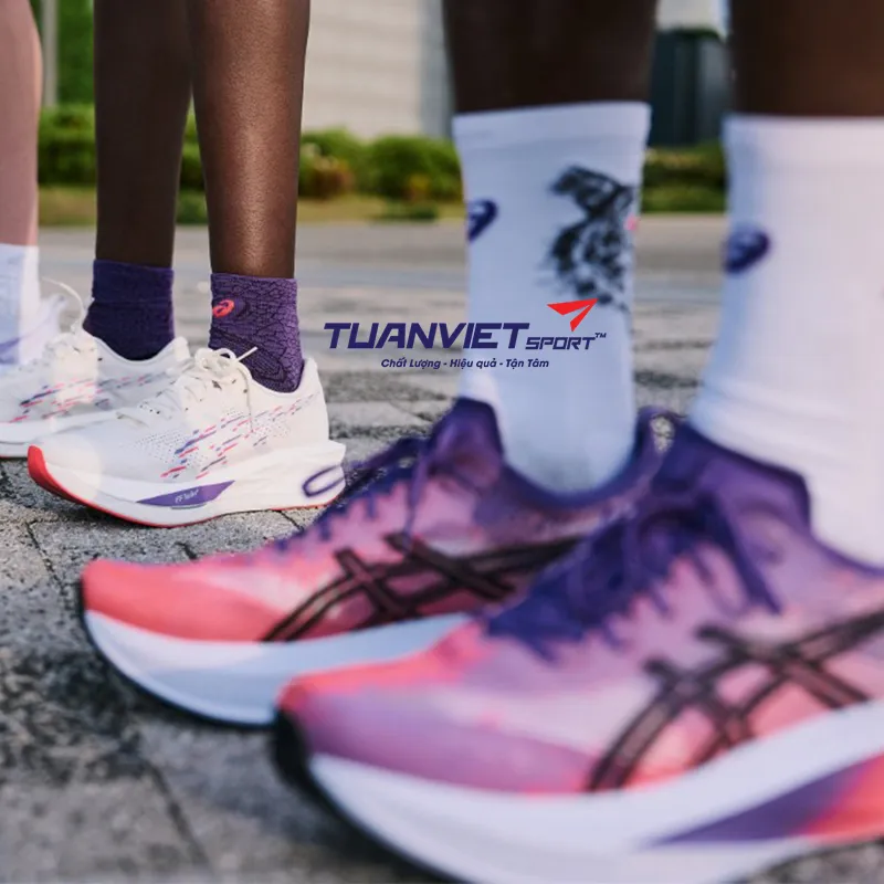 Giày Chạy Bộ Nam Asics Sonicblast 1011C083-100