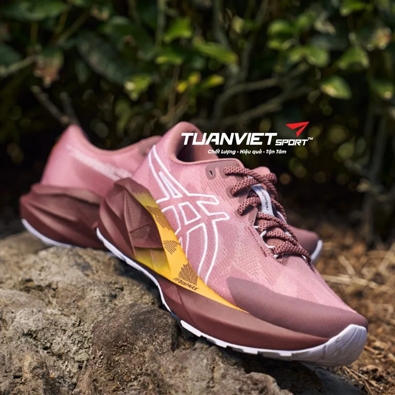 Giày Chạy Bộ Nữ Asics Novablast 5 TR 1012B911-600