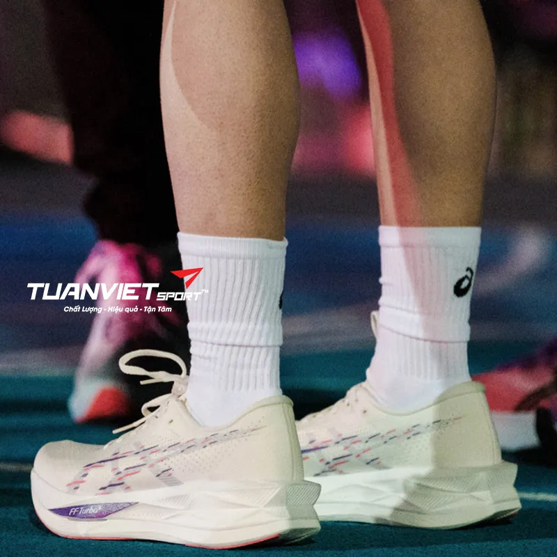 Giày Chạy Bộ Nữ Asics Sonicblast 1012B862-100