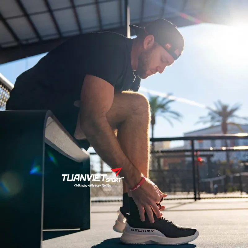 Gi&agrave;y Pickleball Selkirk Sport Men's CourtStrike Pro 2.0