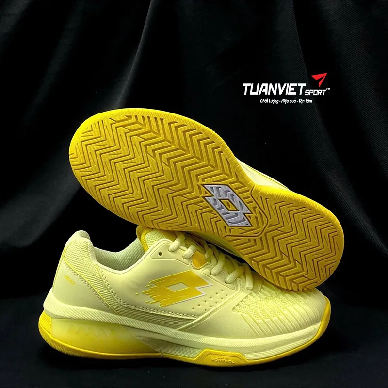 H&igrave;nh ảnh thực tế của Gi&agrave;y Pickleball/Tennis Nữ Lotto Raptor 300 - V&agrave;ng
