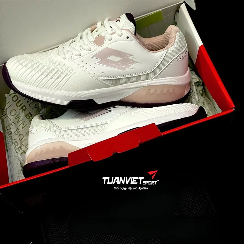 H&igrave;nh ảnh thực tế của Gi&agrave;y Pickleball/Tennis Nữ Lotto Raptor 300 - Trắng phối Hồng