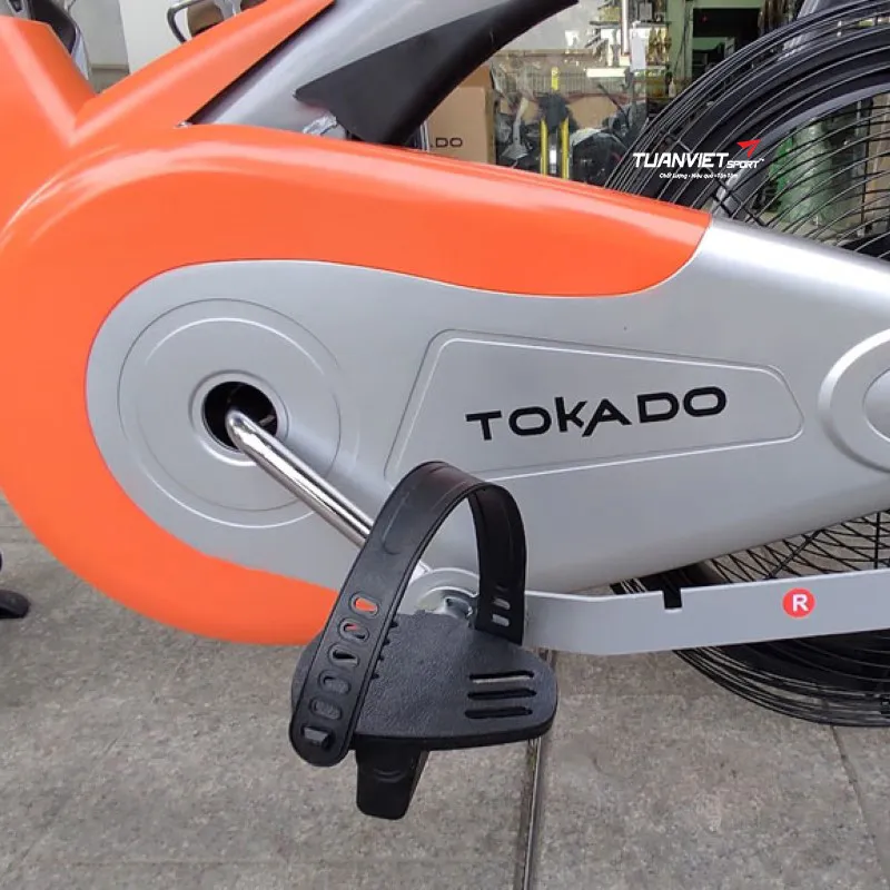 Xe đạp thể dục Tokado TK800