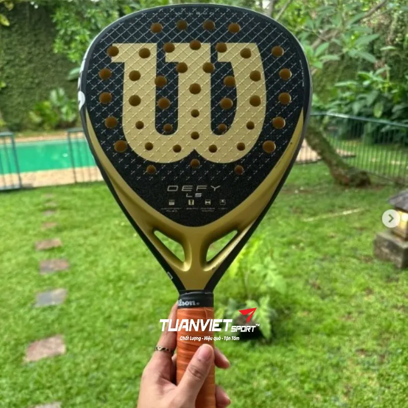 H&igrave;nh ảnh thực tế của Vợt Padel Wilson Defy LS V1