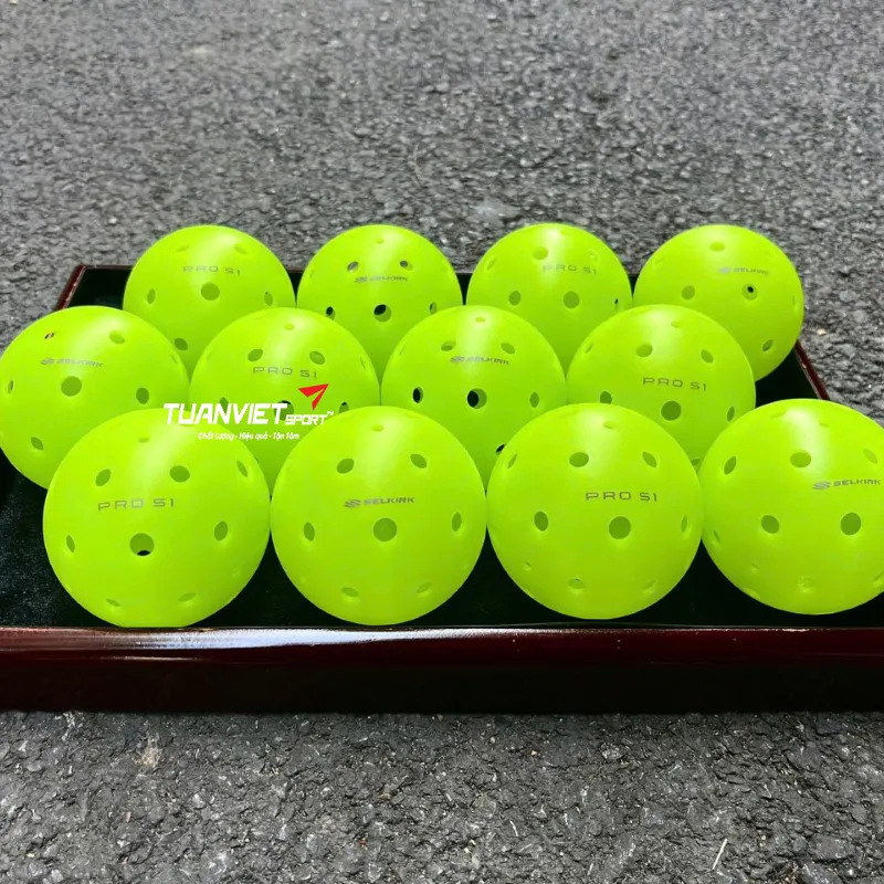 h&igrave;nh ảnh thực tế của B&oacute;ng Pickleball Selkirk Pro S1