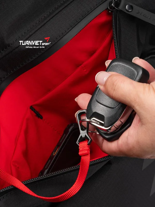 T&uacute;i Pickleball Selkirk Pro Line 2.0 Duffle 45L
