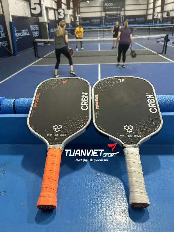 H&igrave;nh ảnh thực tế của Vợt Pickleball CRBN&sup1; TruFoam Barrage