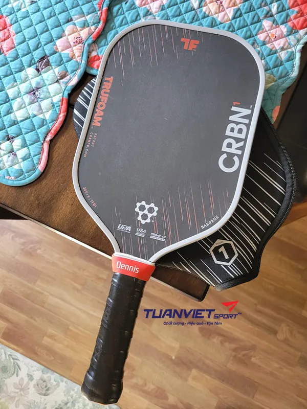 H&igrave;nh ảnh thực tế của Vợt Pickleball CRBN&sup1; TruFoam Barrage