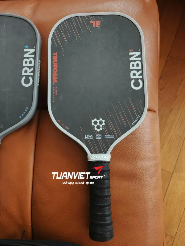H&igrave;nh ảnh thực tế của Vợt Pickleball CRBN&sup1; TruFoam Barrage