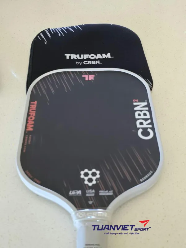 H&igrave;nh ảnh thực tế của Vợt Pickleball CRBN&sup2; TruFoam Barrage