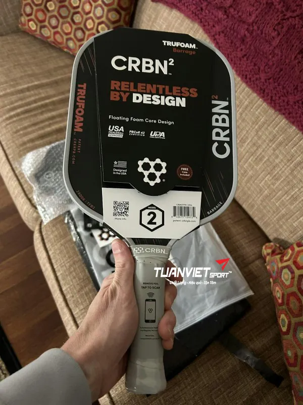 H&igrave;nh ảnh thực tế của Vợt Pickleball CRBN&sup2; TruFoam Barrage