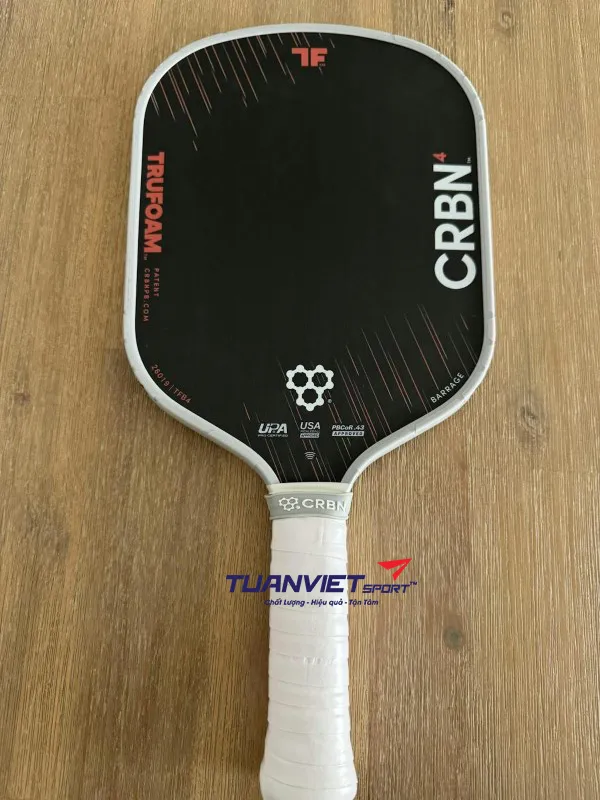 H&igrave;nh ảnh thực tế của Vợt Pickleball CRBN⁴ TruFoam Barrage